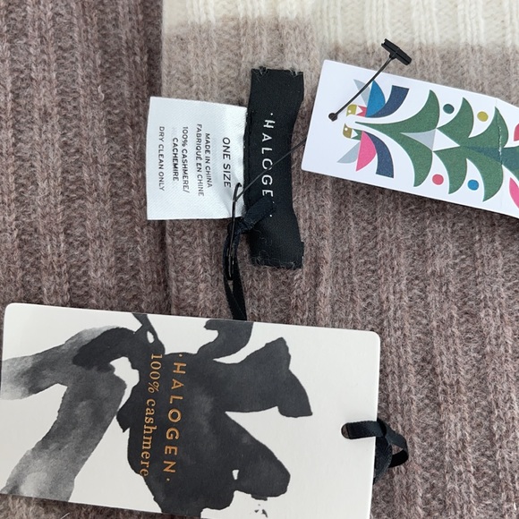 Halogen NWT 100% Cashmere Gloves, Beanie, and Scarf Beige Combo Bundle - Picture 6 of 7